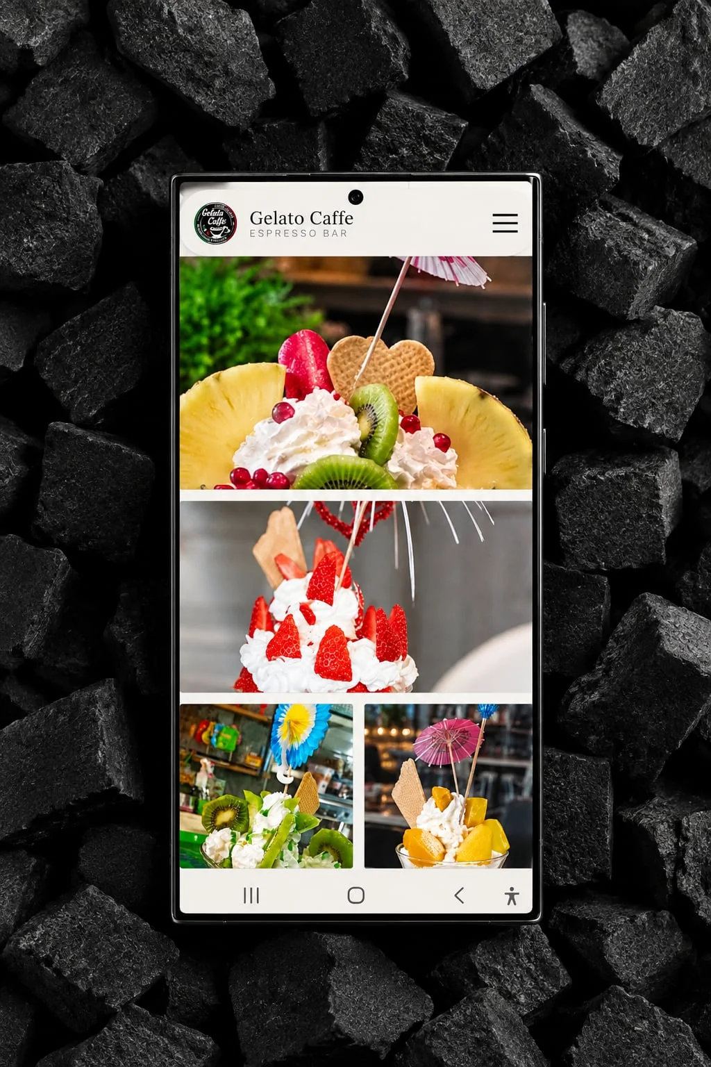 Sekcija sa voćnim kupovima Gelato Caffe na telefonu